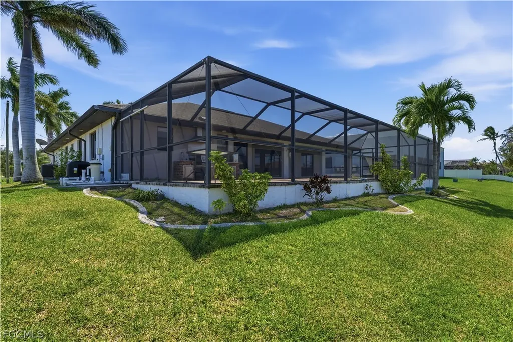2329 SW 32nd Street Cape Coral FL 33914