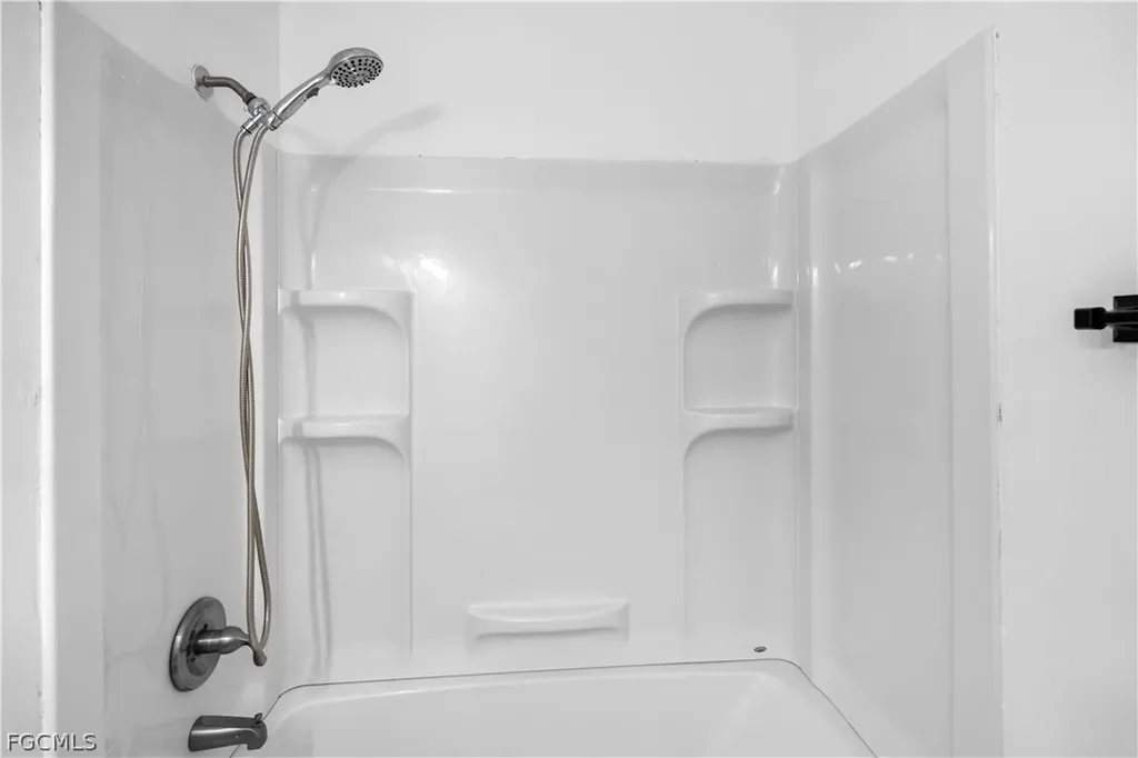 48 Victoria Drive North Fort Myers FL 33917