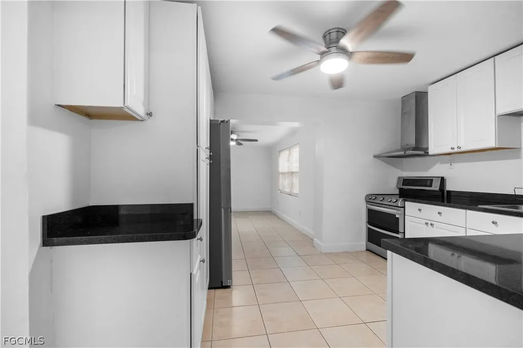 48 Victoria Drive North Fort Myers FL 33917