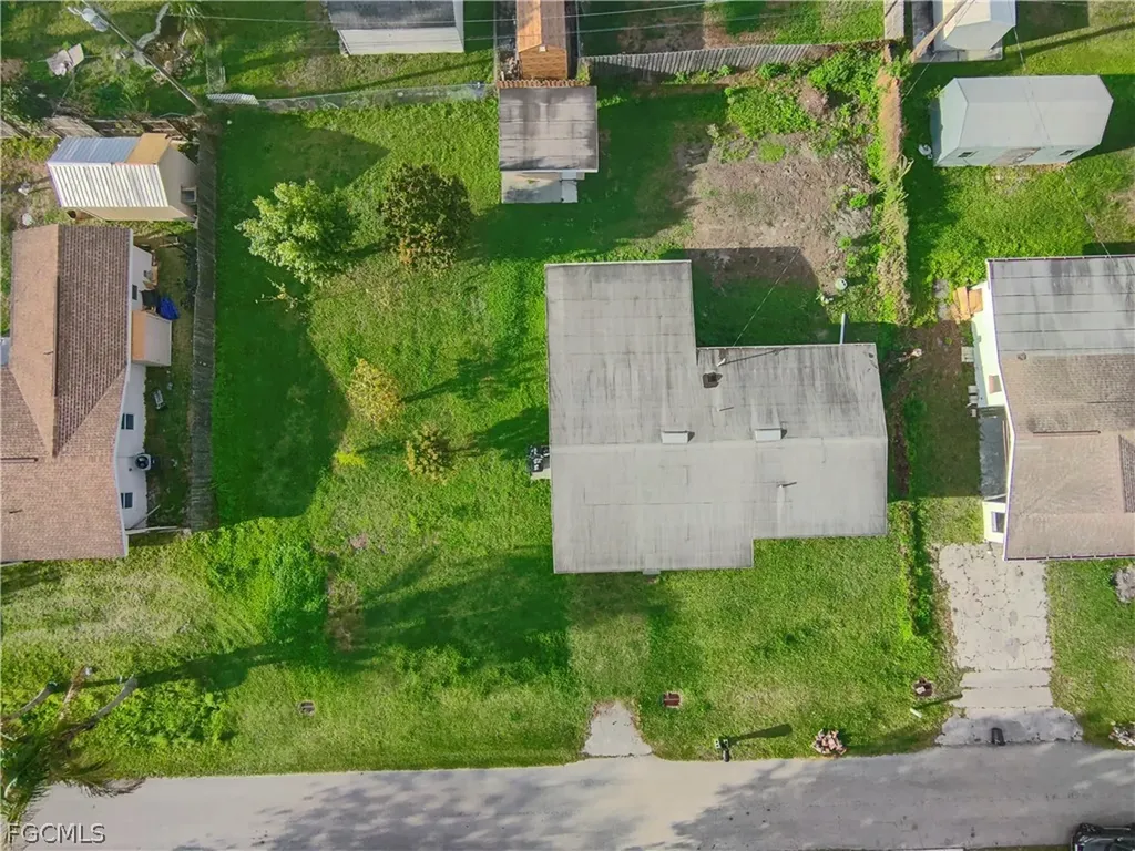 48 Victoria Drive North Fort Myers FL 33917