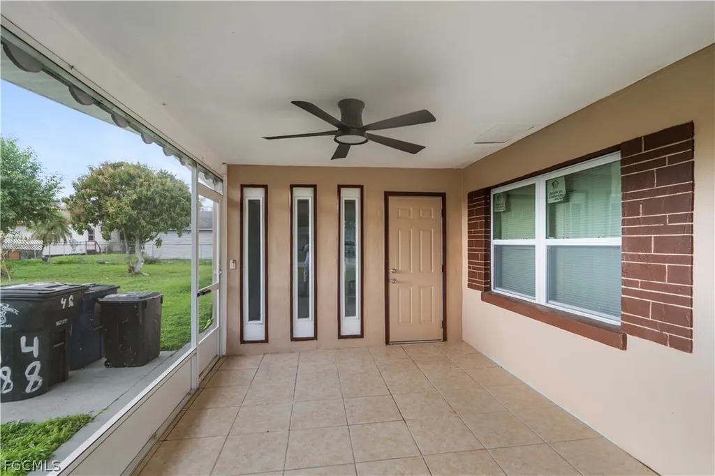 48 Victoria Drive North Fort Myers FL 33917
