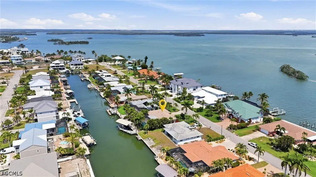 20 Bayview Boulevard Fort Myers Beach FL 33931