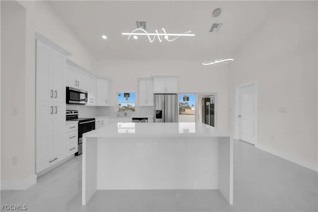 2909 63rd Street W Lehigh Acres FL 33971