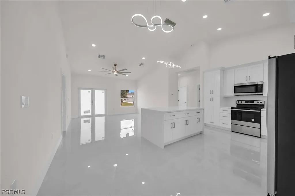 2909 63rd Street W Lehigh Acres FL 33971