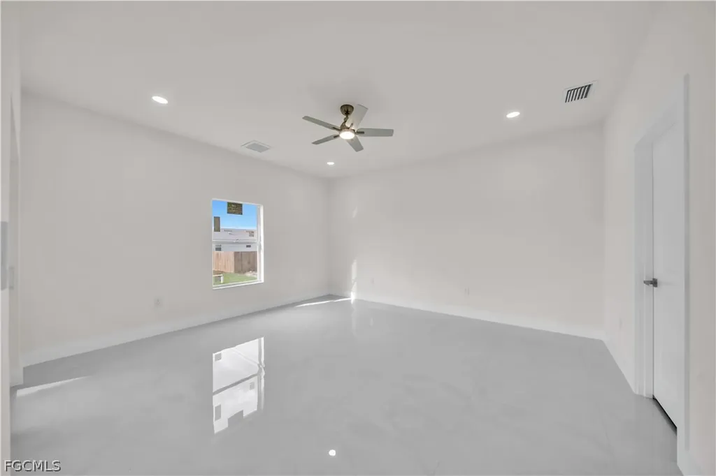 2909 63rd Street W Lehigh Acres FL 33971