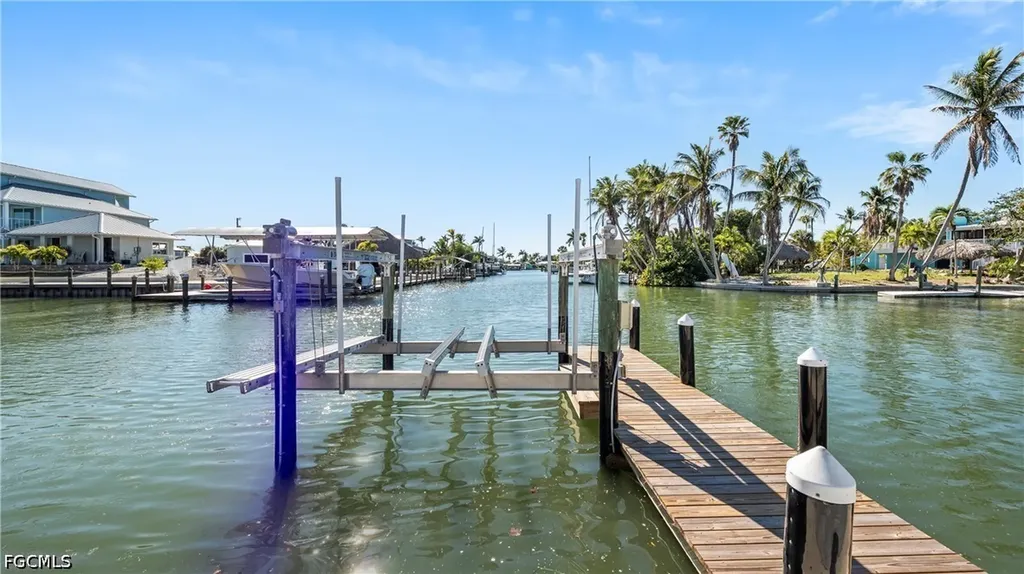 2181 Oleander Street St. James City FL 33956