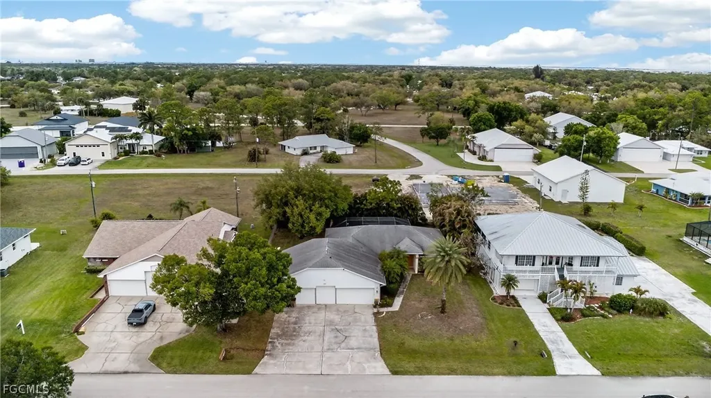 6890 Circle Drive Fort Myers FL 33905