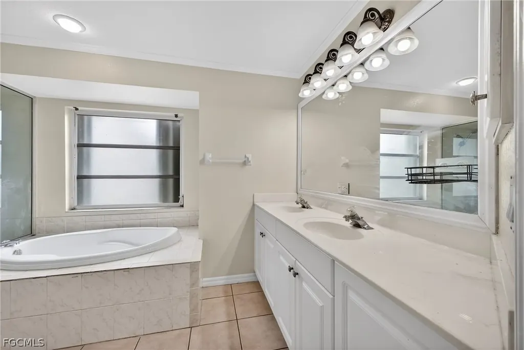 6890 Circle Drive Fort Myers FL 33905