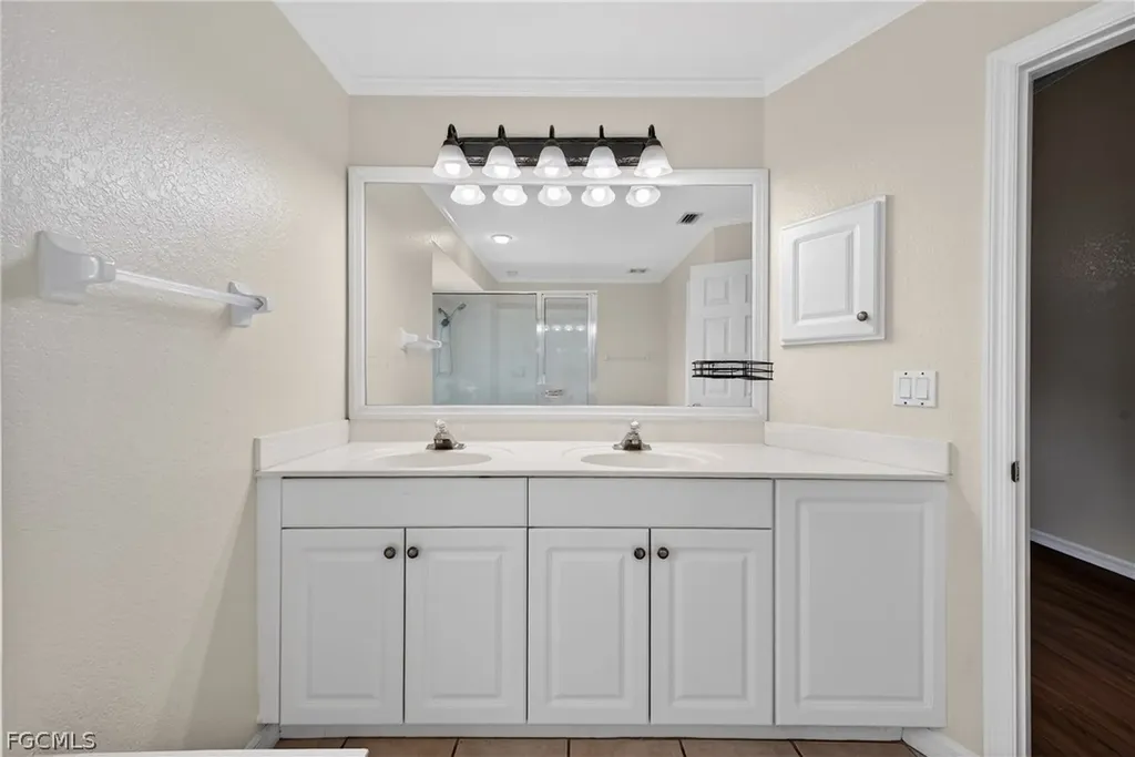 6890 Circle Drive Fort Myers FL 33905