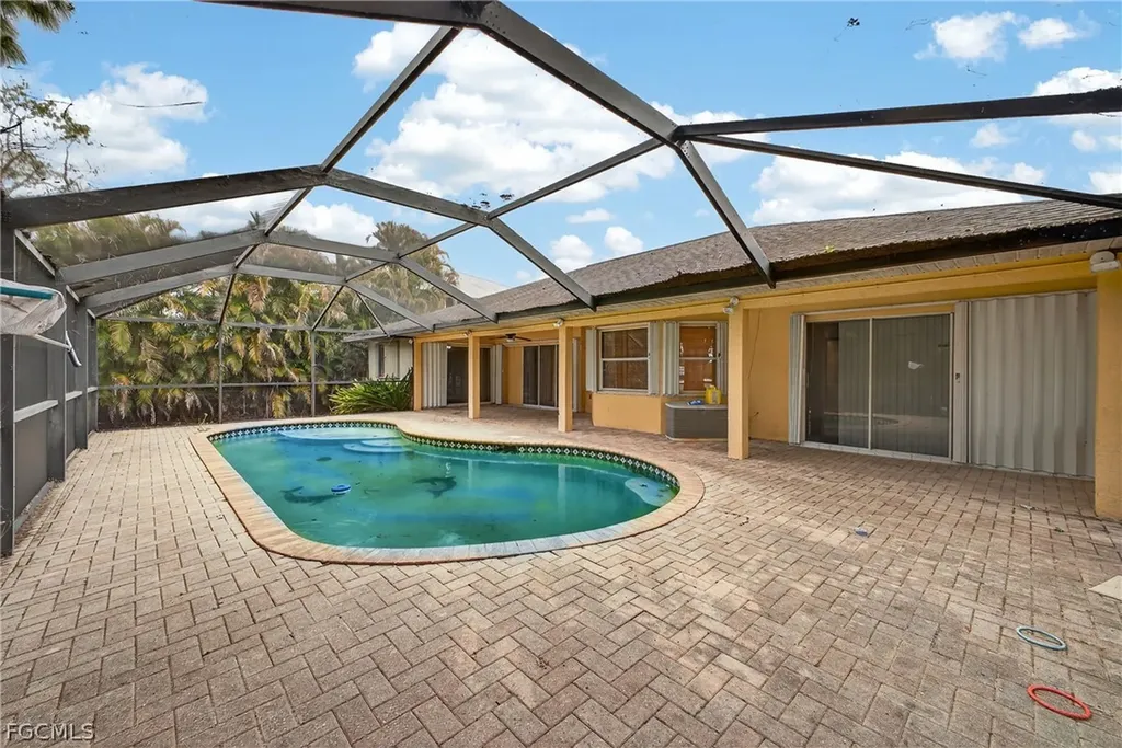 6890 Circle Drive Fort Myers FL 33905
