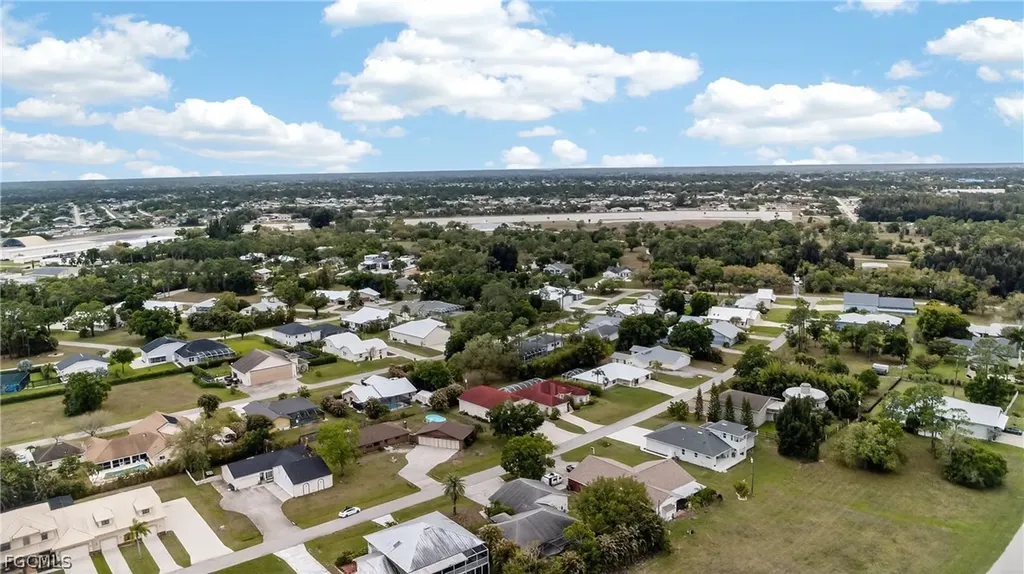 6890 Circle Drive Fort Myers FL 33905