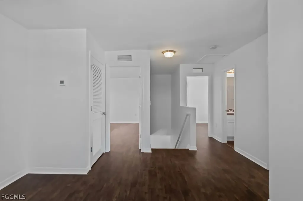 2719 NE 6th Place Cape Coral FL 33909