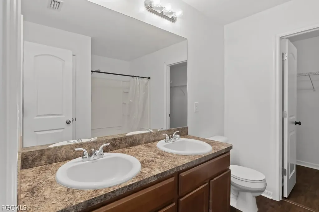 2719 NE 6th Place Cape Coral FL 33909