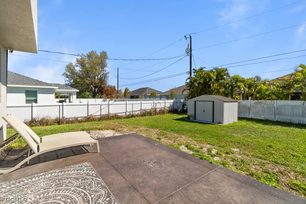 2719 NE 6th Place Cape Coral FL 33909