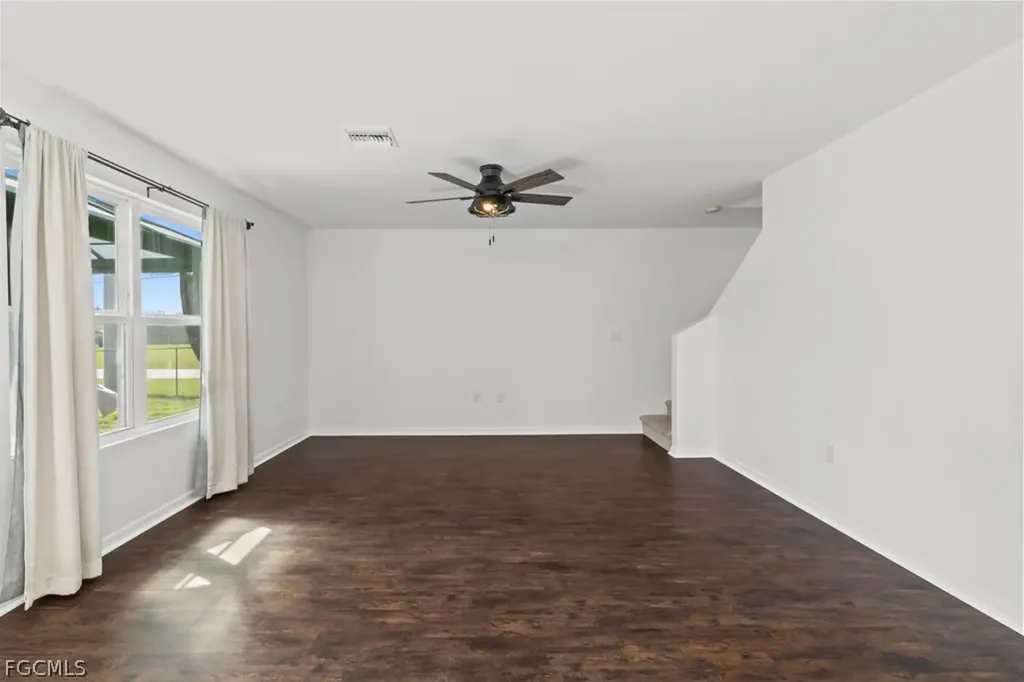 2719 NE 6th Place Cape Coral FL 33909