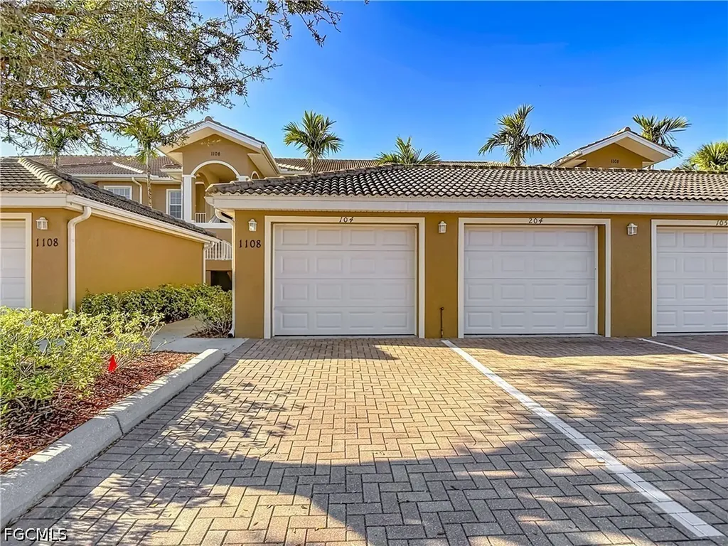 1108 Winding Pines Circle Cape Coral FL 33909