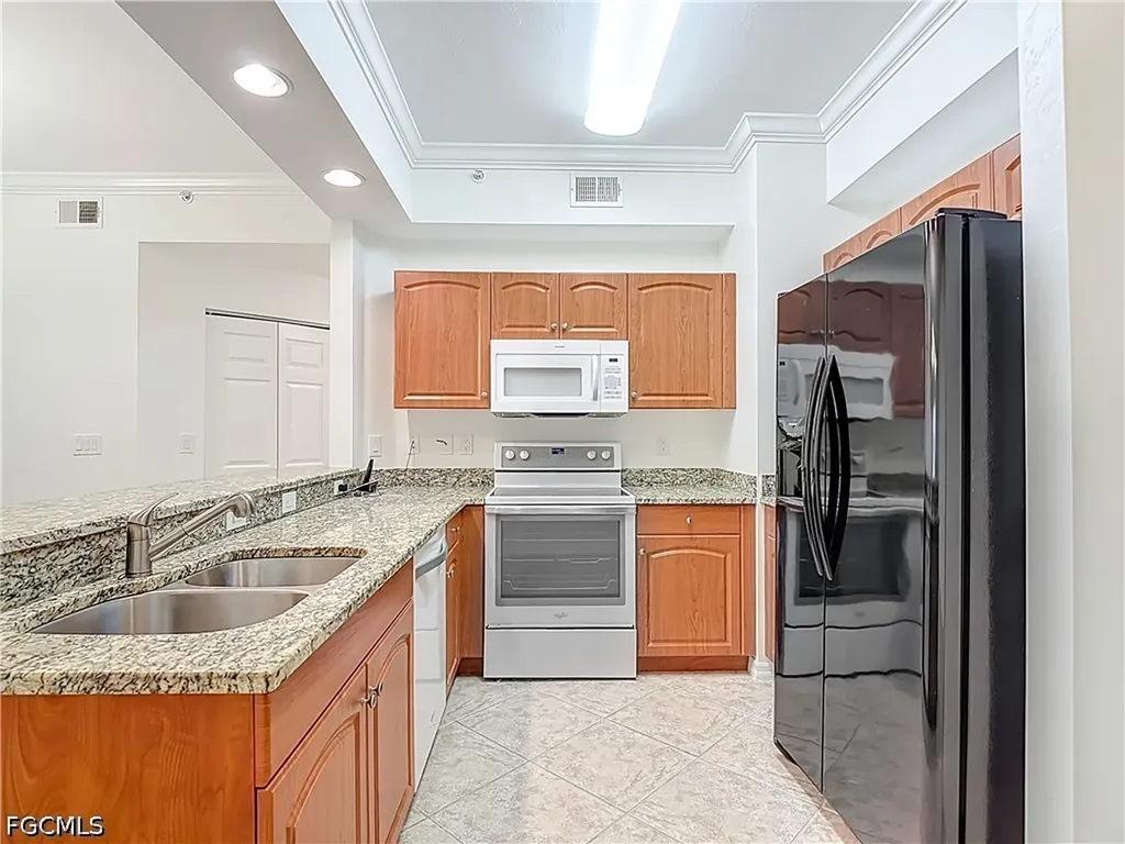 1108 Winding Pines Circle Cape Coral FL 33909