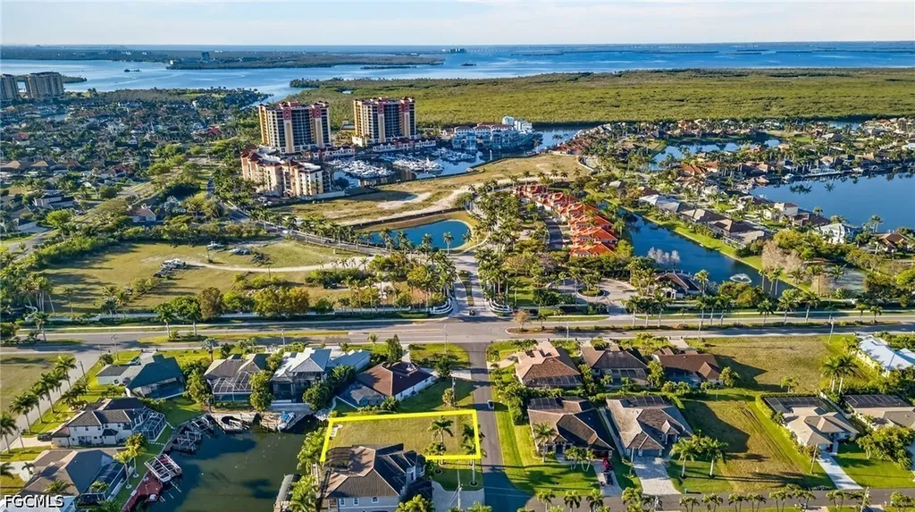 5423 SW 17th Avenue Cape Coral FL 33914