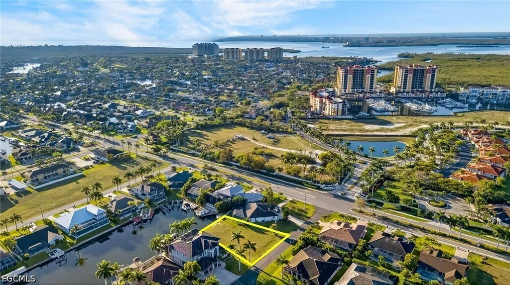 5423 SW 17th Avenue Cape Coral FL 33914