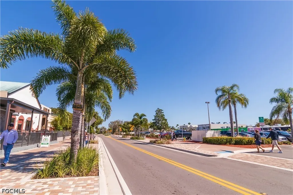 5423 SW 17th Avenue Cape Coral FL 33914
