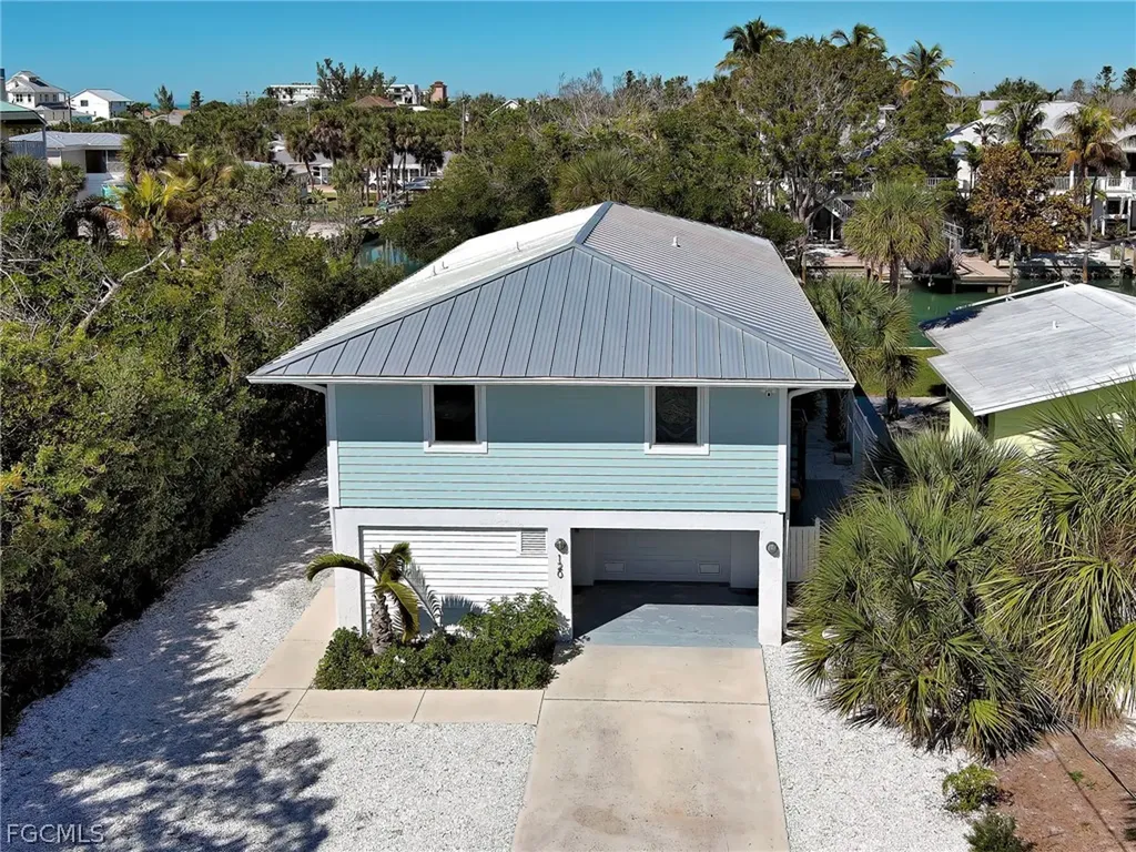 120 Mockingbird Lane Englewood FL 34223