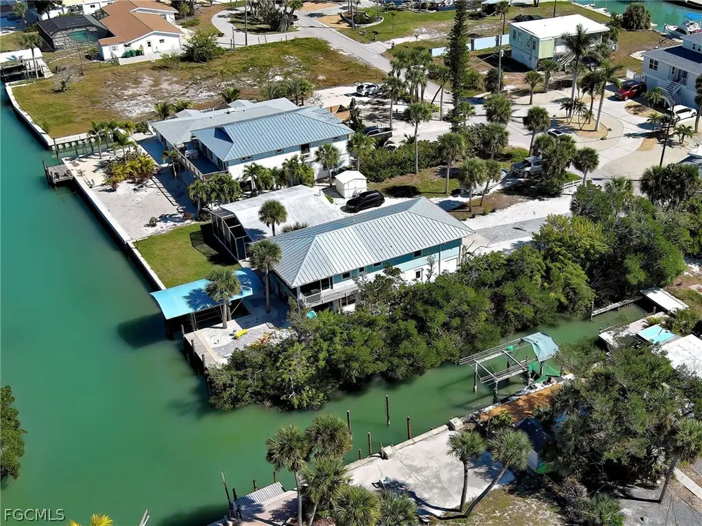120 Mockingbird Lane Englewood FL 34223