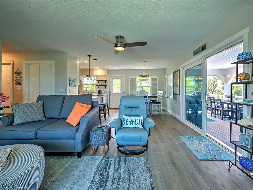 120 Mockingbird Lane Englewood FL 34223