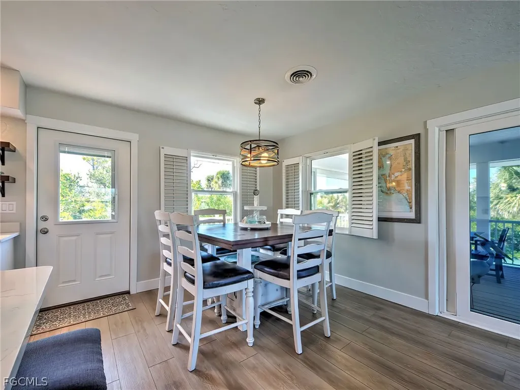 120 Mockingbird Lane Englewood FL 34223