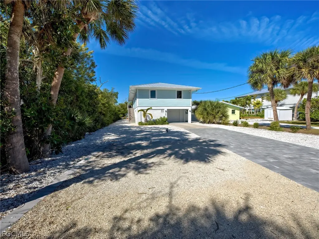 120 Mockingbird Lane Englewood FL 34223