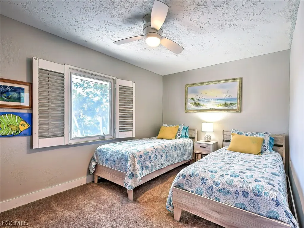 120 Mockingbird Lane Englewood FL 34223