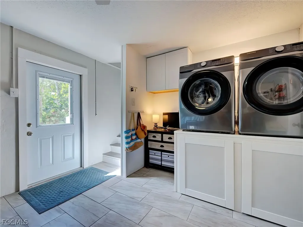 120 Mockingbird Lane Englewood FL 34223