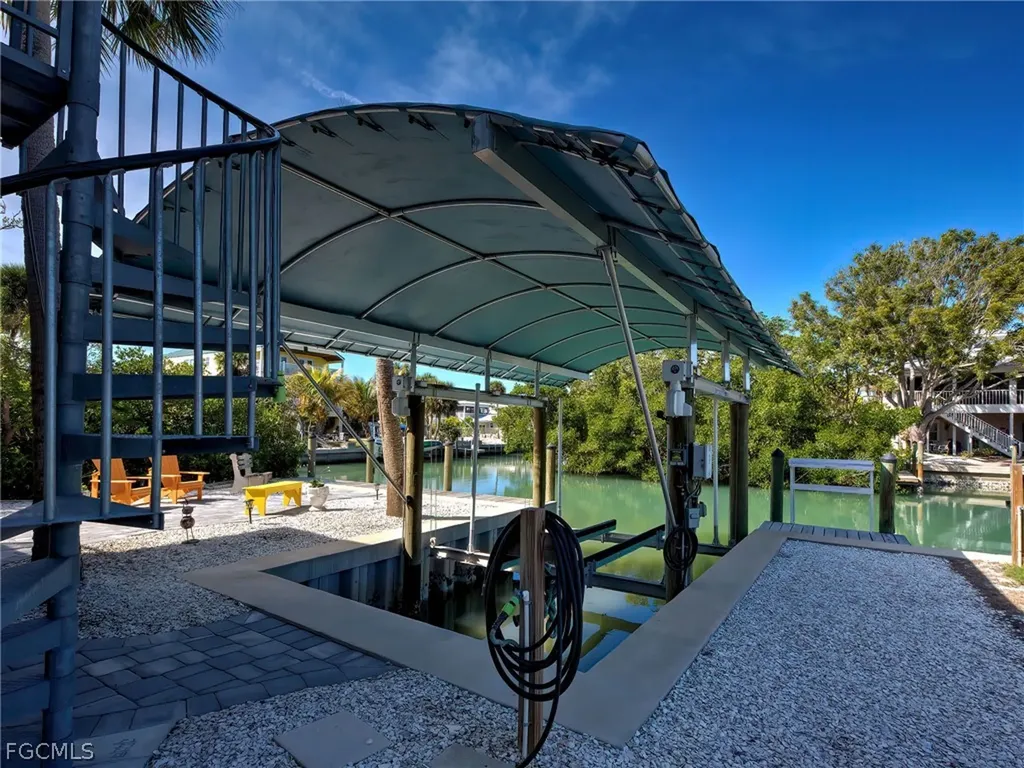 120 Mockingbird Lane Englewood FL 34223
