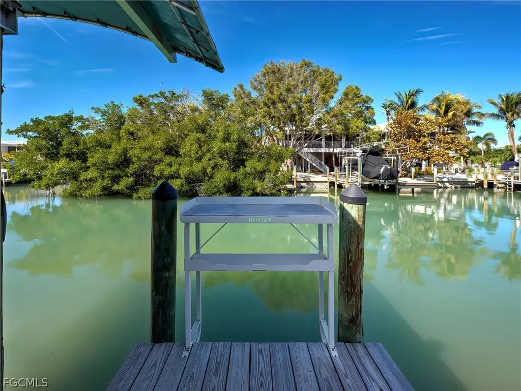 120 Mockingbird Lane Englewood FL 34223