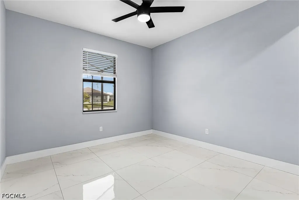 1215 SW 21st Avenue Cape Coral FL 33991