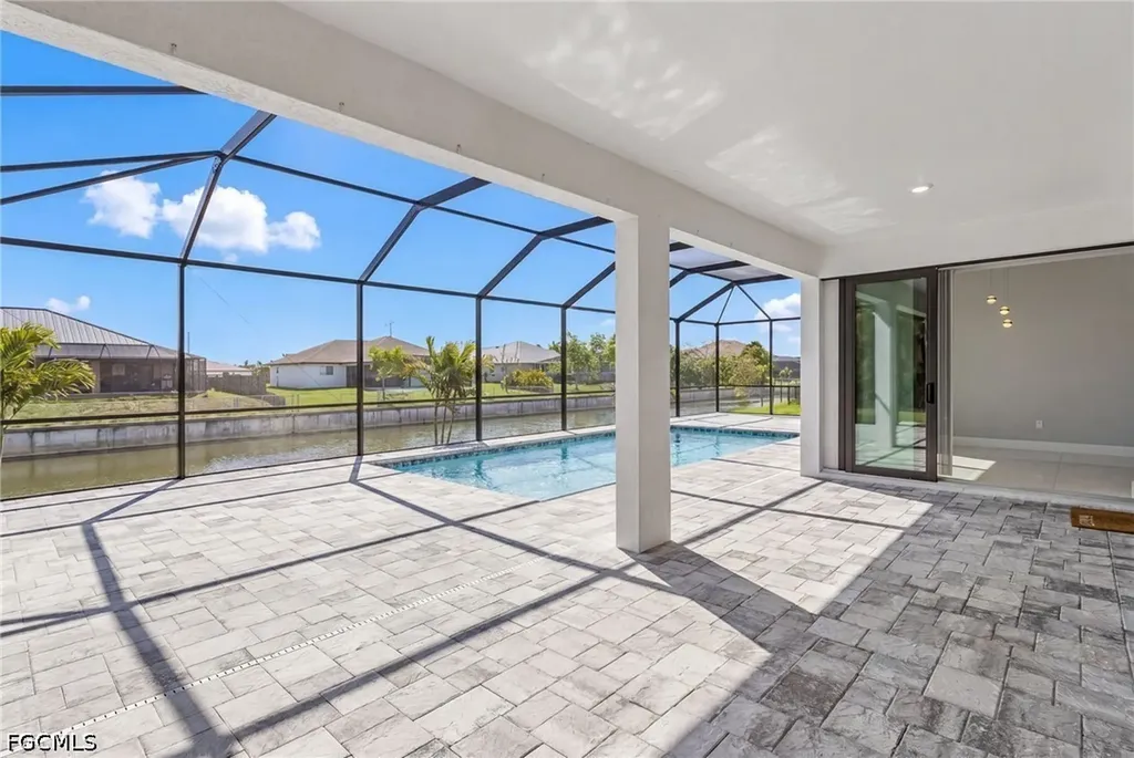 1215 SW 21st Avenue Cape Coral FL 33991