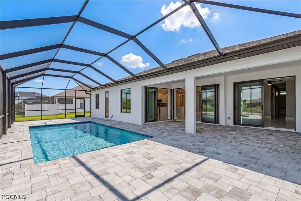 1215 SW 21st Avenue Cape Coral FL 33991