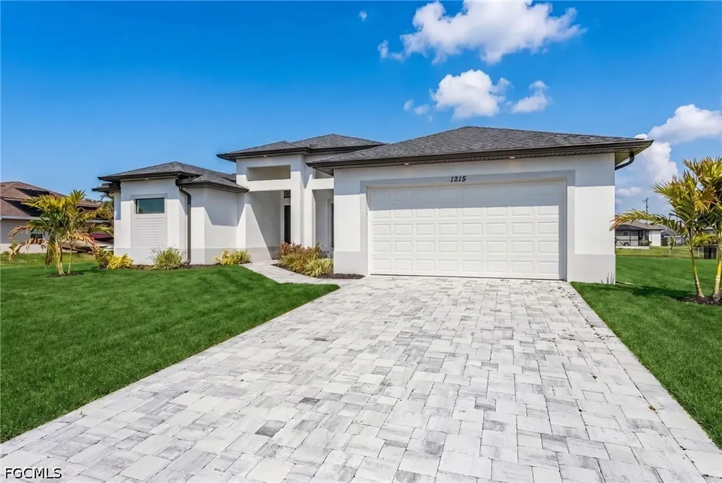 1215 SW 21st Avenue Cape Coral FL 33991