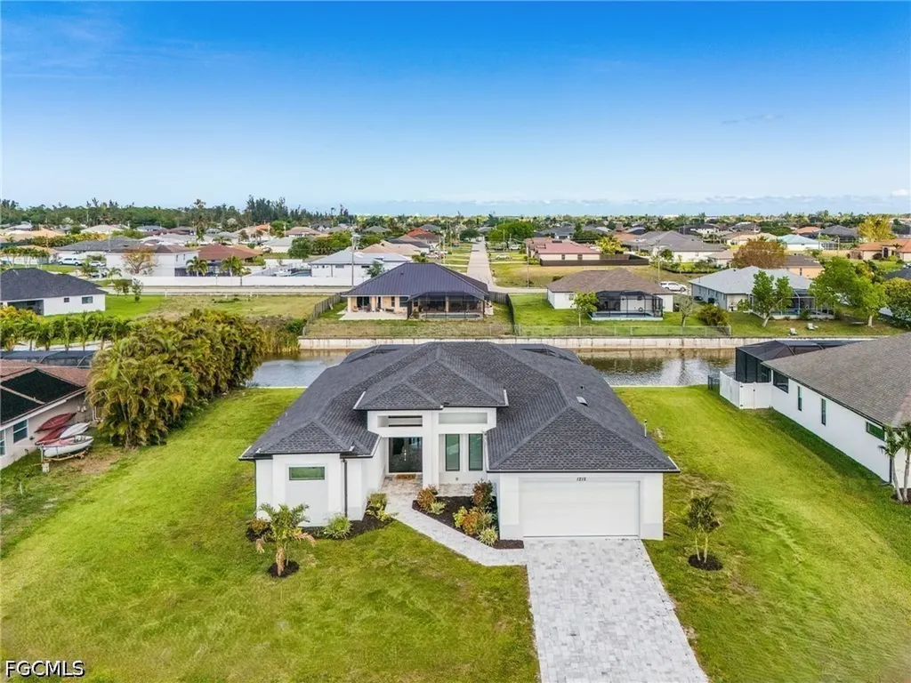 1215 SW 21st Avenue Cape Coral FL 33991