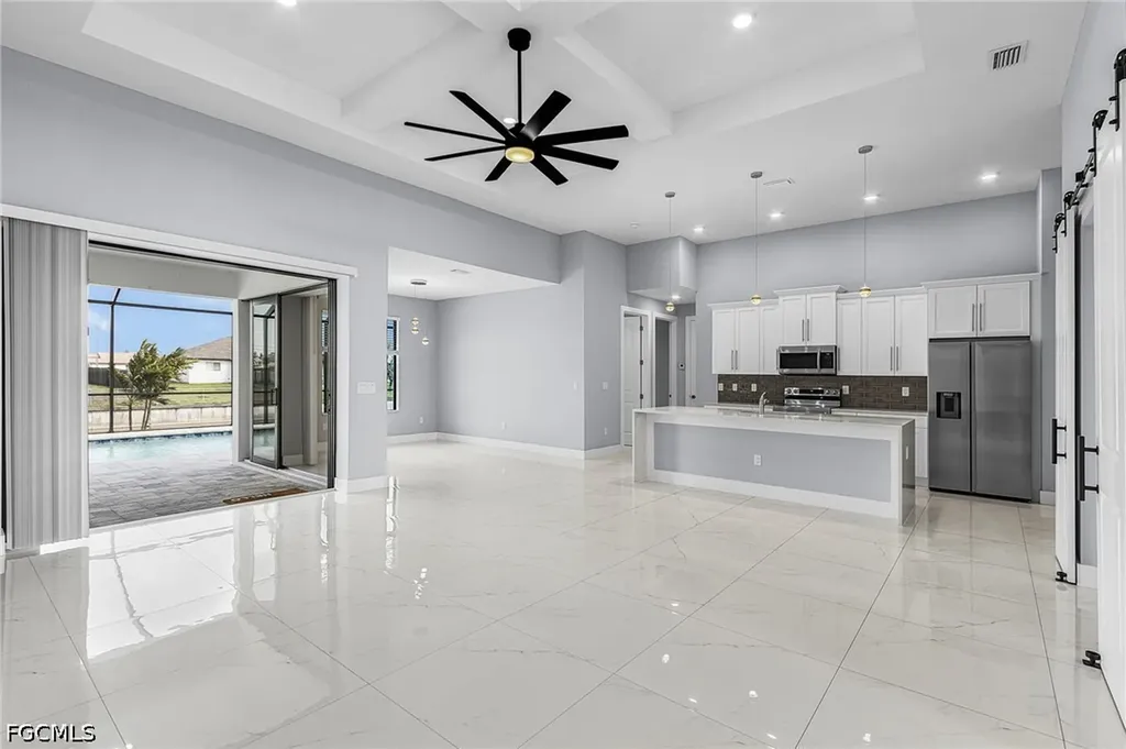 1215 SW 21st Avenue Cape Coral FL 33991