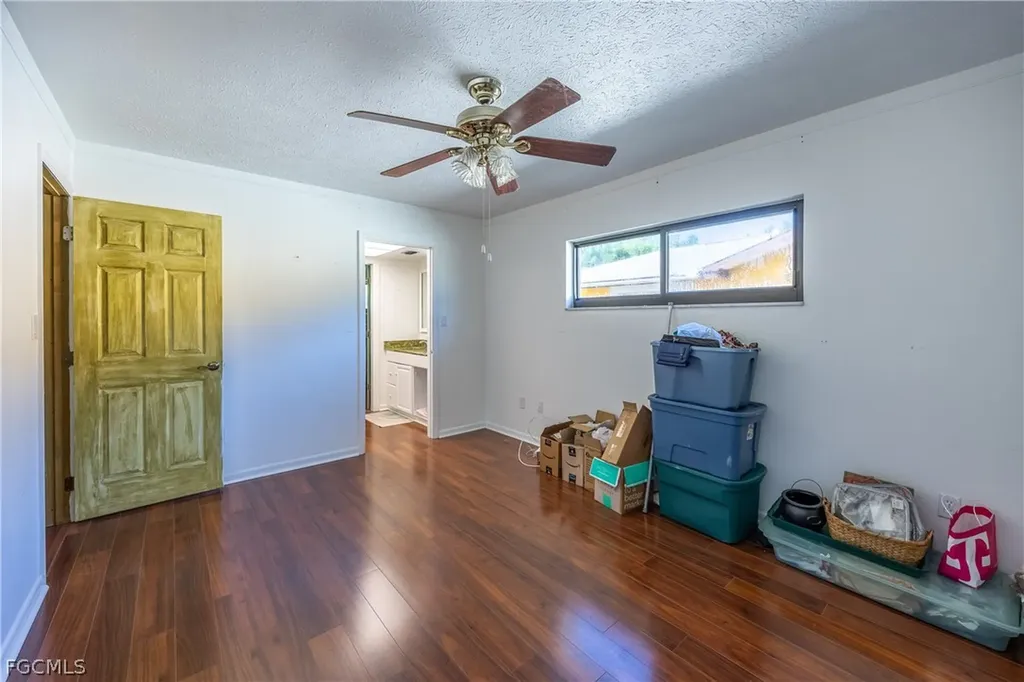 1314 SE 43rd Terrace Cape Coral FL 33904