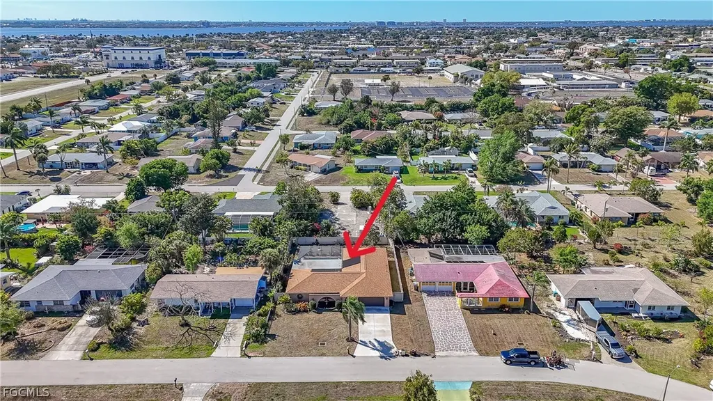 1314 SE 43rd Terrace Cape Coral FL 33904