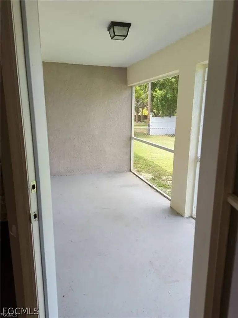 1503 SW 48th Terrace Cape Coral FL 33914