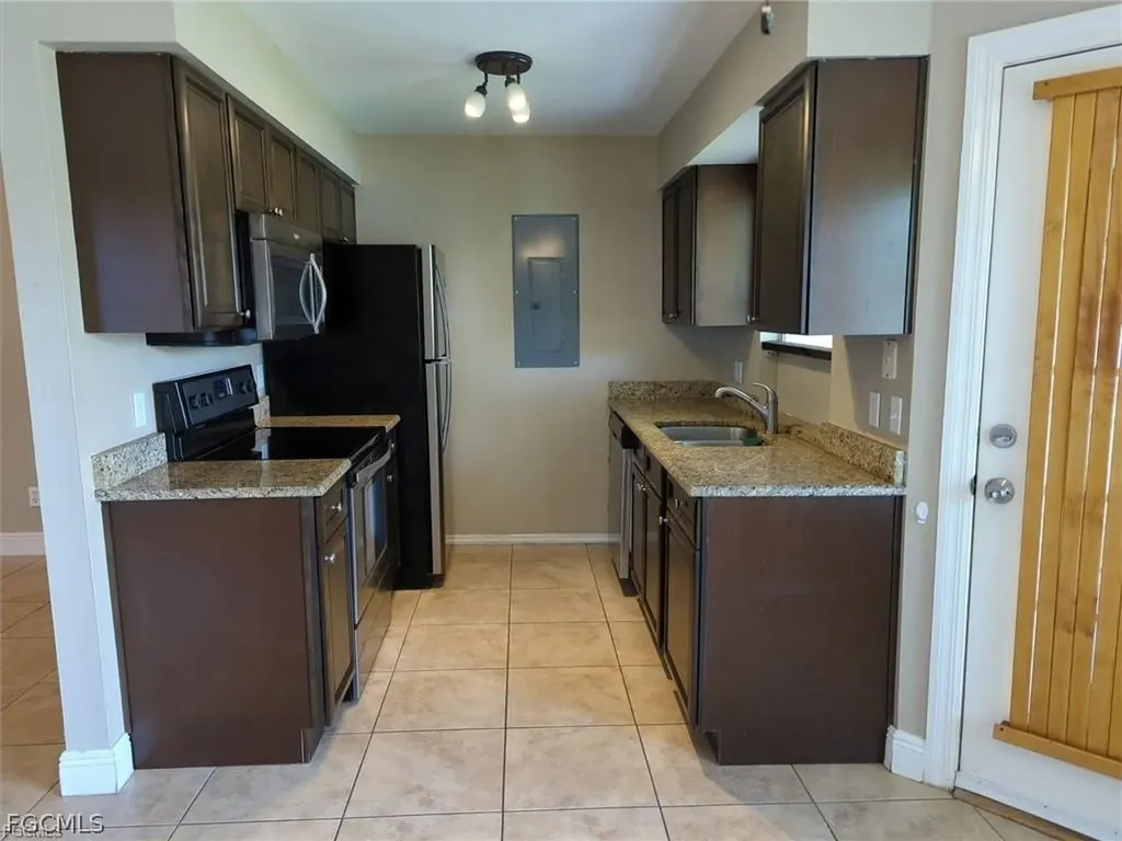 1503 SW 48th Terrace Cape Coral FL 33914