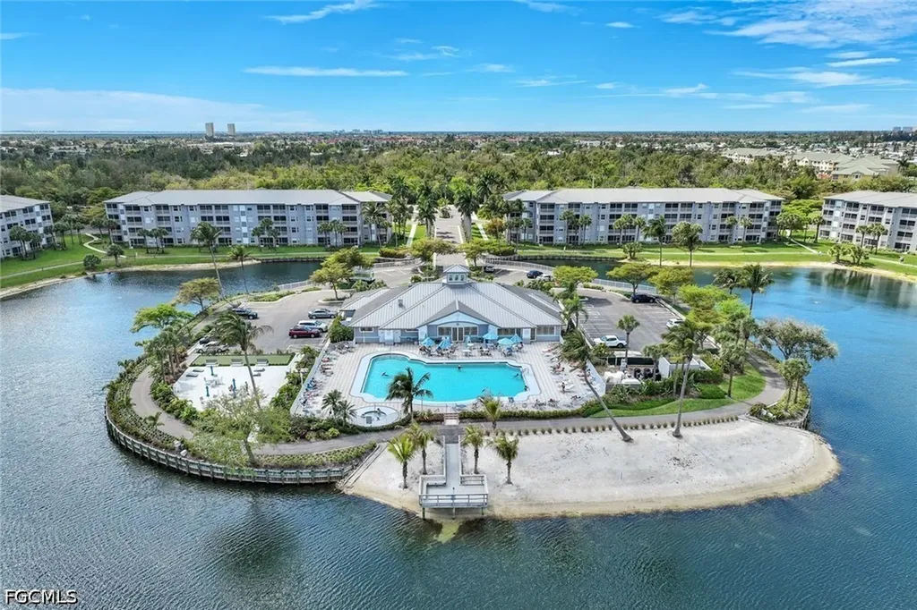 16615 Lake Circle Drive Fort Myers FL 33908