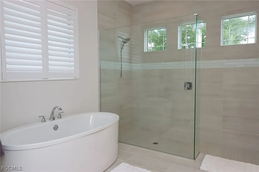 6262 Union Island Way Naples FL 34113