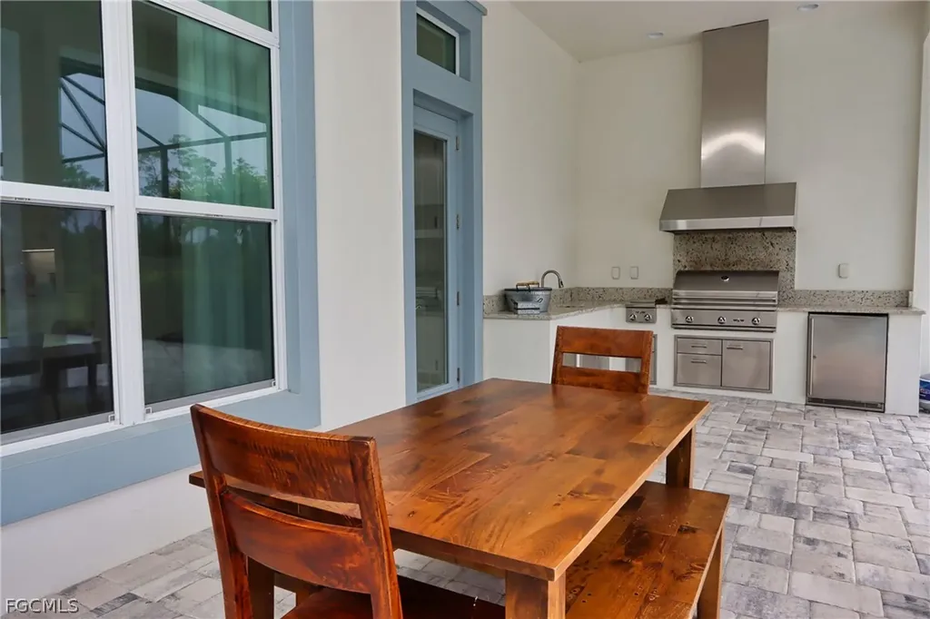 6262 Union Island Way Naples FL 34113