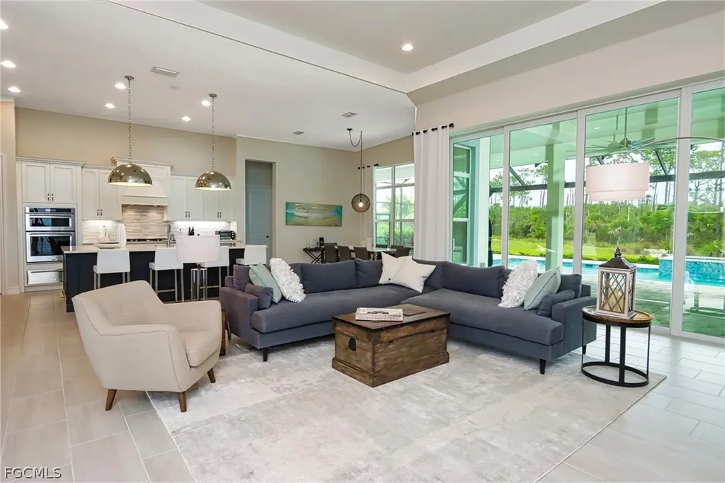 6262 Union Island Way Naples FL 34113