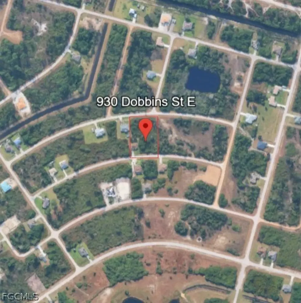 930 Dobbins Street E Lehigh Acres FL 33974