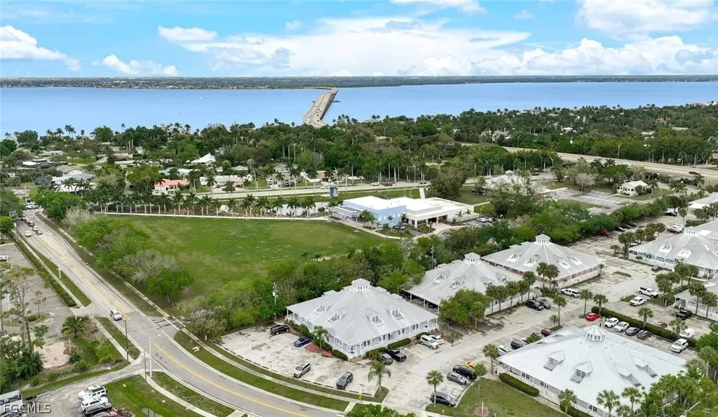 1361 Royal Palm Square Boulevard Fort Myers FL 33919