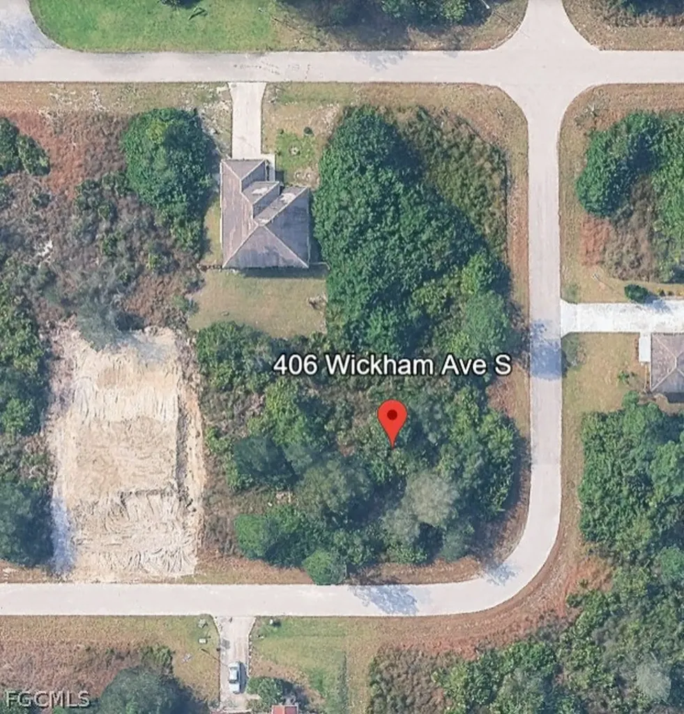 406 Wickham Avenue S Lehigh Acres FL 33974